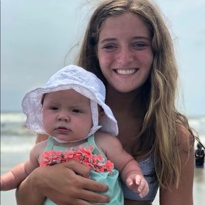 Meet your Posher, Abby